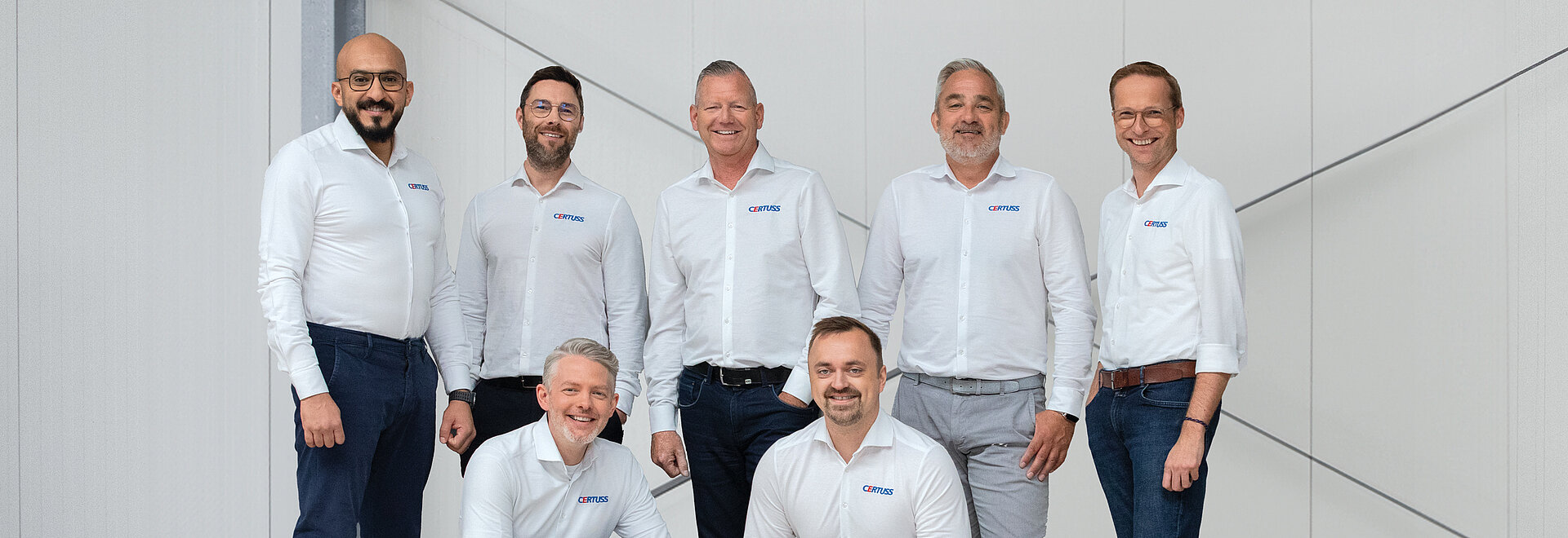 Empleados de CERTUSS en una entrevista de asesoramiento